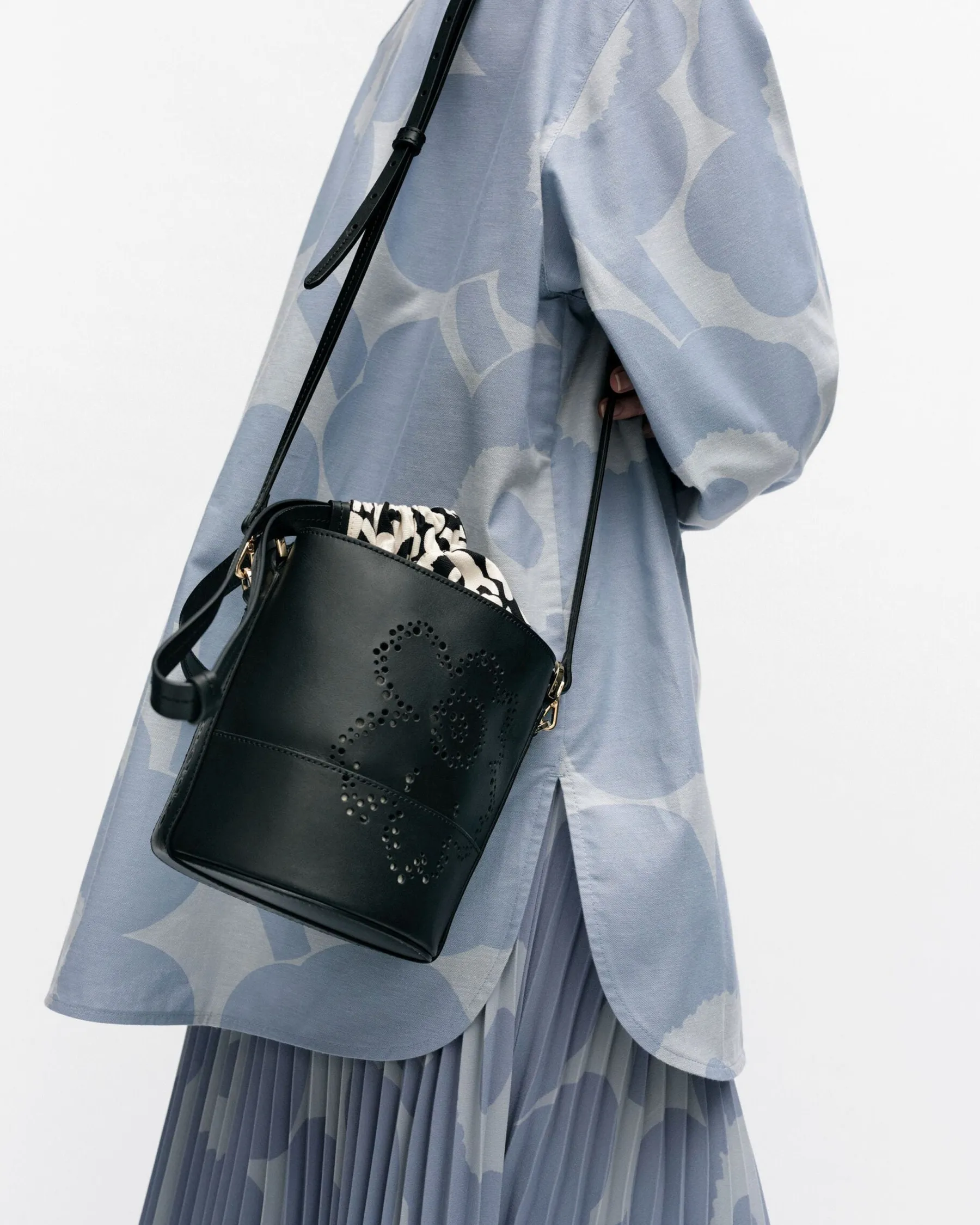 Olkalaukut^Marimekko Imprint Small Bucket Unikko Laukku