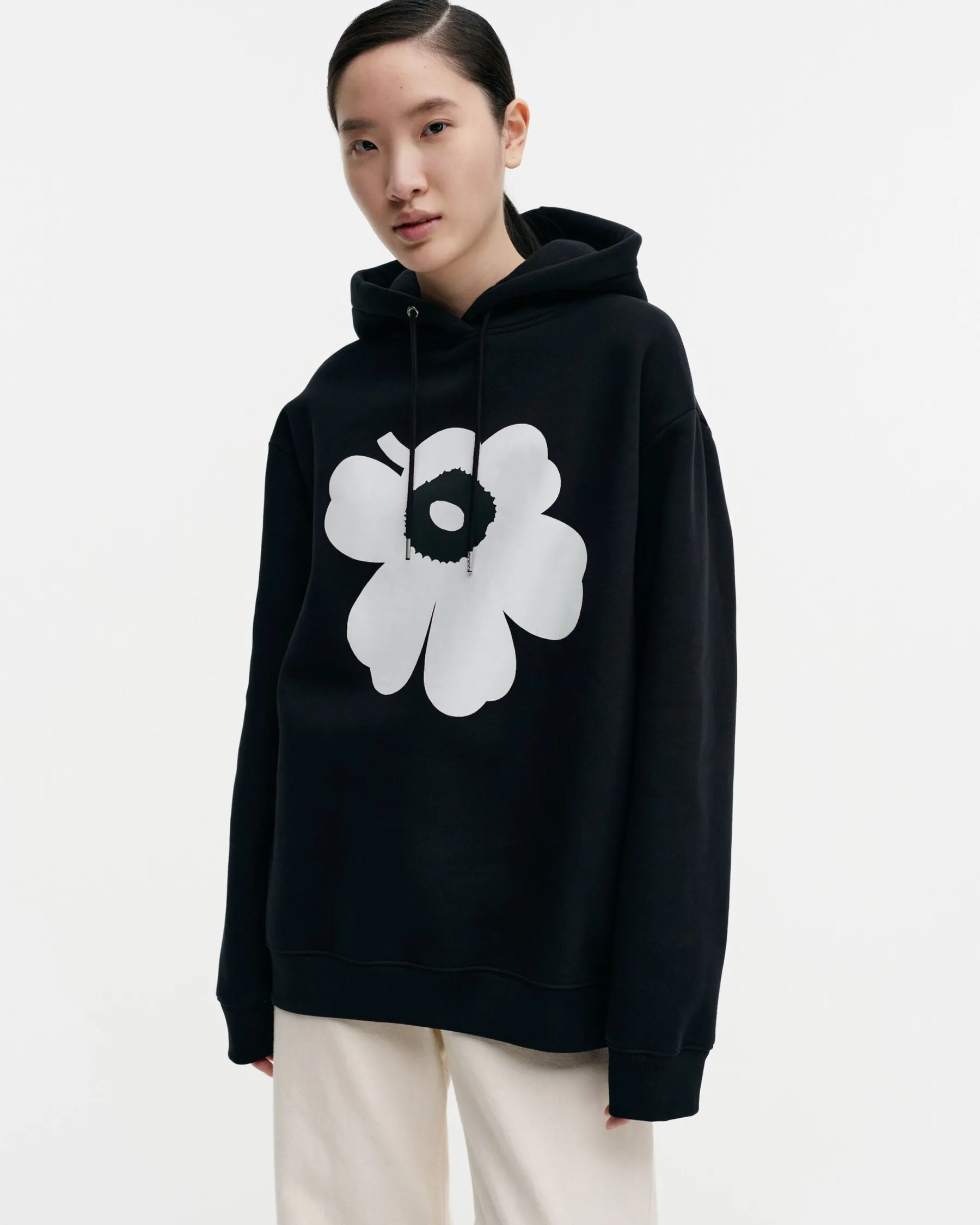 Paidat Ja Tunikat^Marimekko Runoja Unikko Placement Huppari