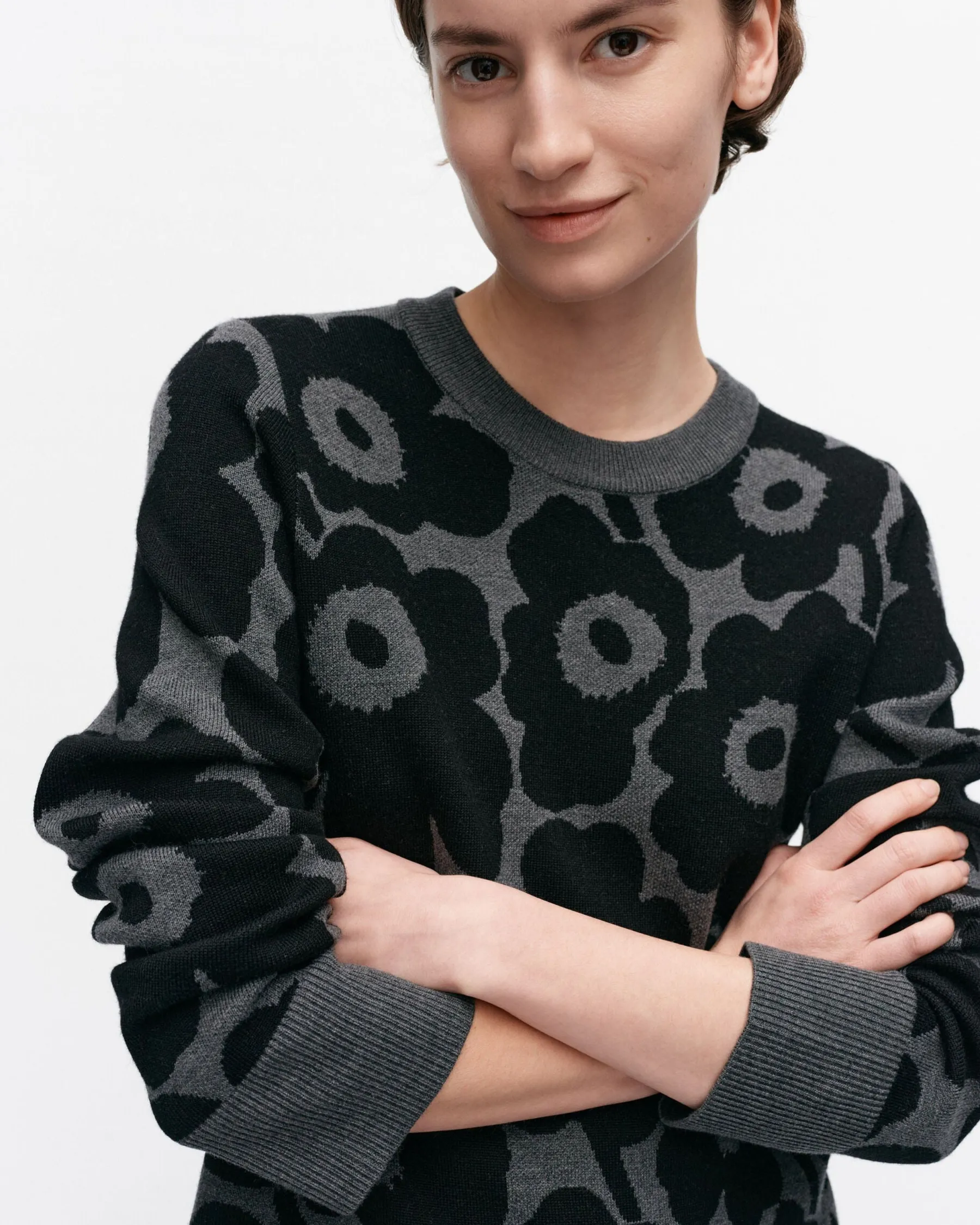 Neuleet^Marimekko Tahti Unikko Villaneulepusero